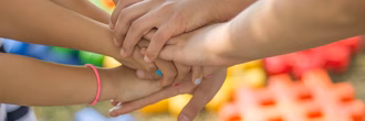 hands-2847508_1280 (1)